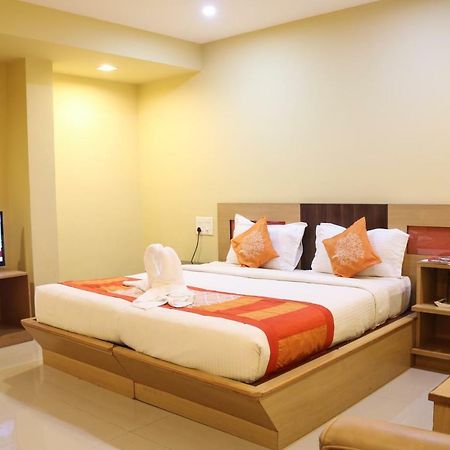 Hotel Rainbow Suites Kannur Extérieur photo